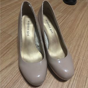 Madden Girl Nude Heels! Minimal signs of wear inside